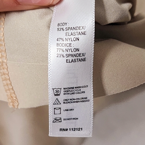 Spanx Invisible Shaping Tank - Picture 10 of 13